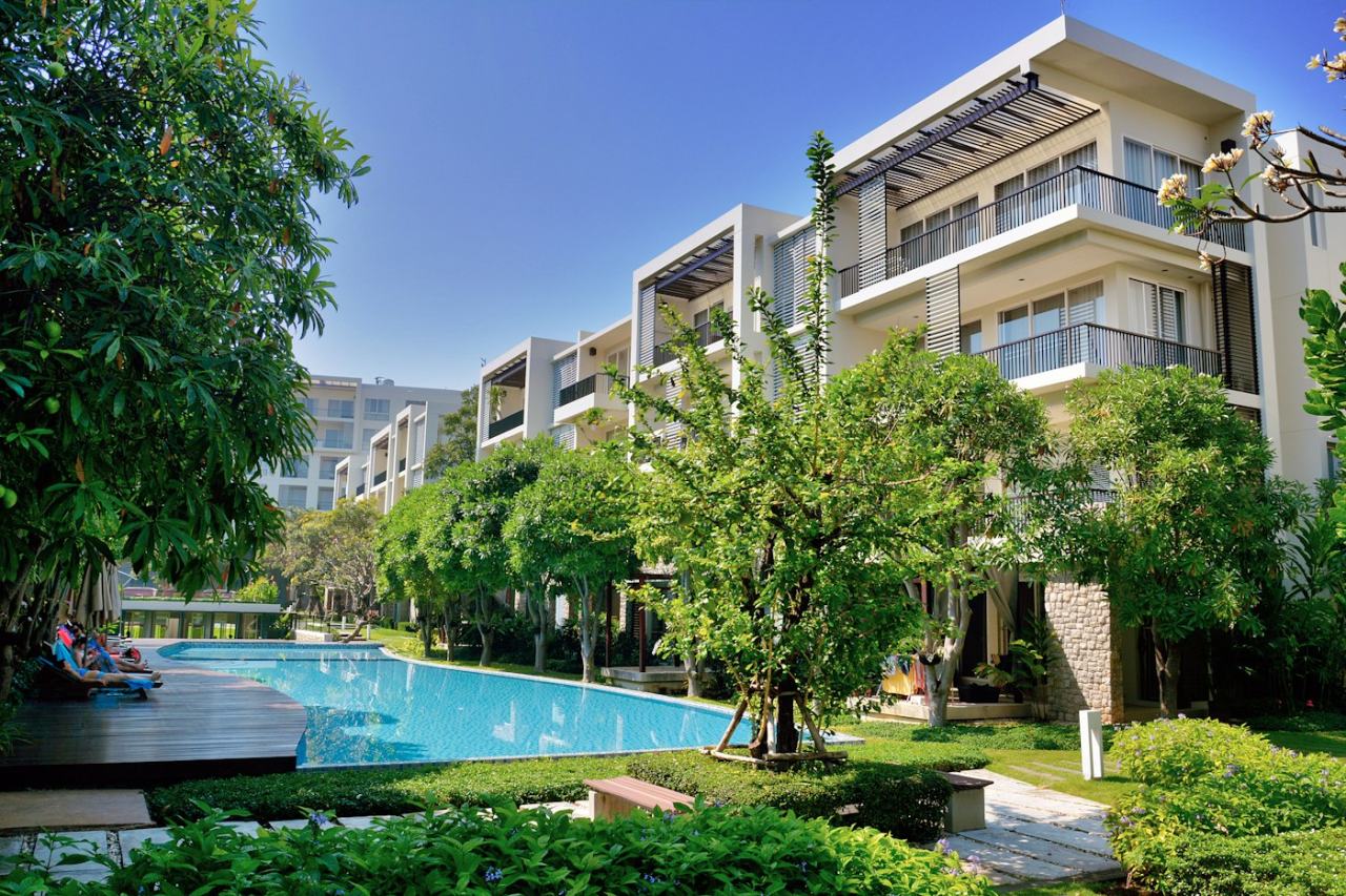 Apartment with Pool & Garden